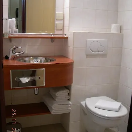 Fairtours Hotelschiff Regina Rheni **** 4*