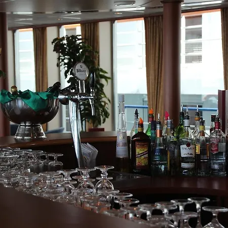 Botel Fairtours Hotelschiff Regina Rheni ****