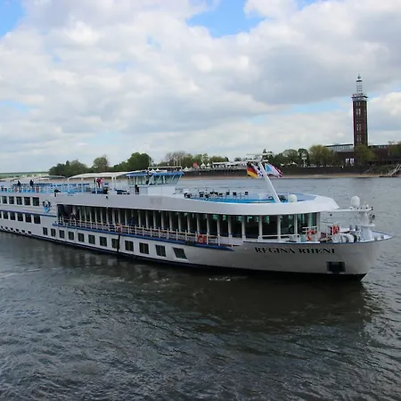 Botel Fairtours Hotelschiff Regina Rheni **** 4*