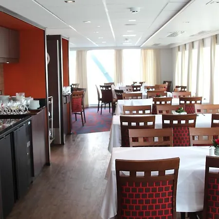 Fairtours Hotelschiff Regina Rheni ****